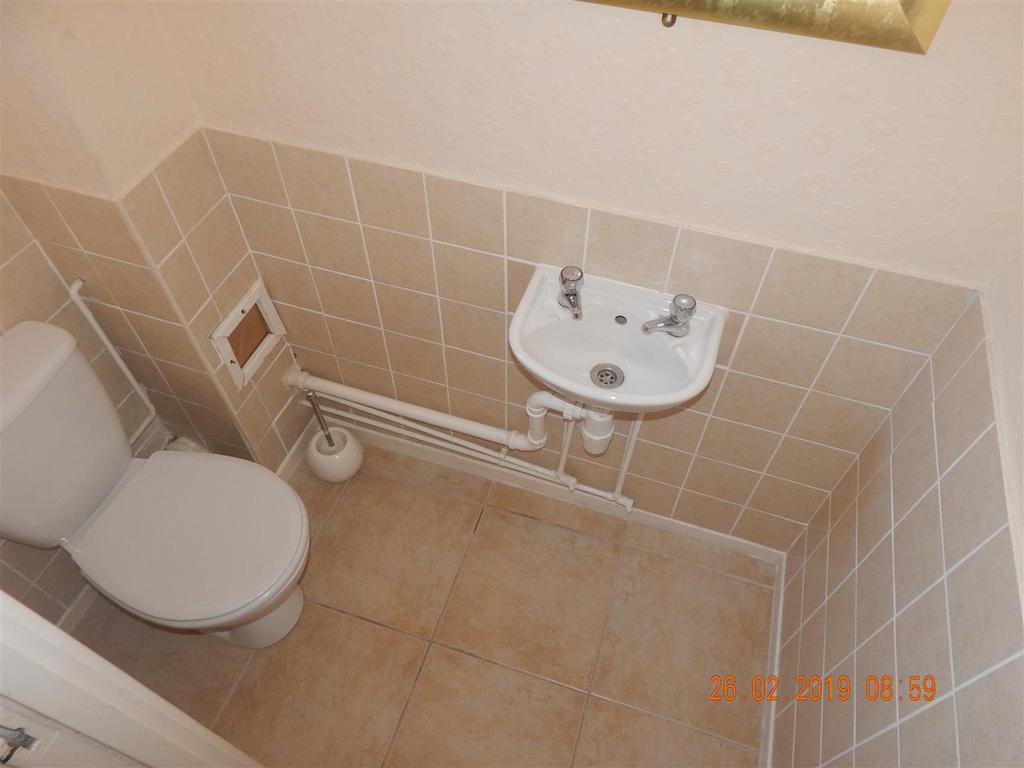 Loxley Close, Church Hill South, Redditch 3 bed terraced house £775