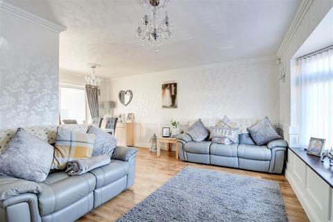 41a Brooklyn Drive, Rayleigh, SS6 9LW