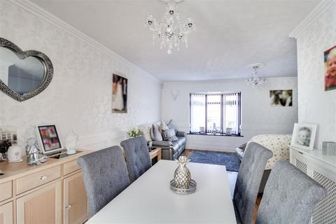 41a Brooklyn Drive, Rayleigh, SS6 9LW