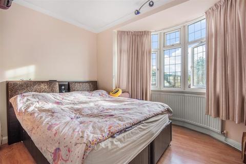 65 Chadacre Road, Epsom, KT17 2HD