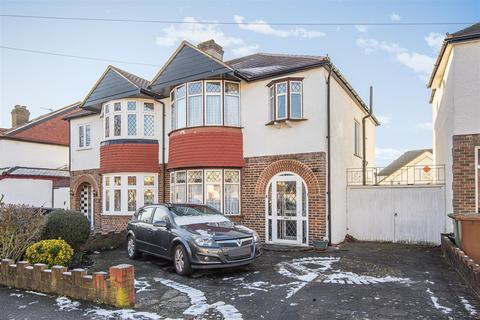 20 Burnham Drive, Worcester Park, KT4 8SF