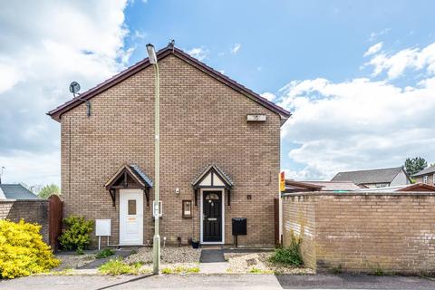 72 Bracken Close, Carterton, OX18 1TQ