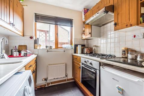72 Bracken Close, Carterton, OX18 1TQ