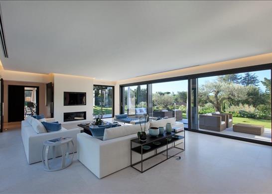Property for sale in Saint Tropez