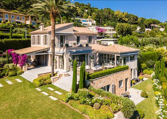 Villa for sale in Cannes