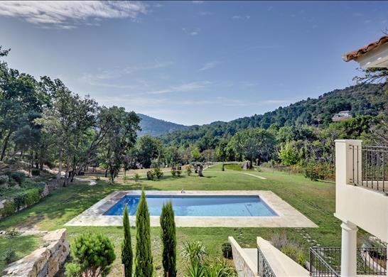 Villa for sale in the Cote D&#39;Azur