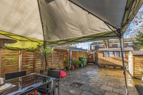 2 Cavendish Close, Sunbury-on-thames, TW16 7PT
