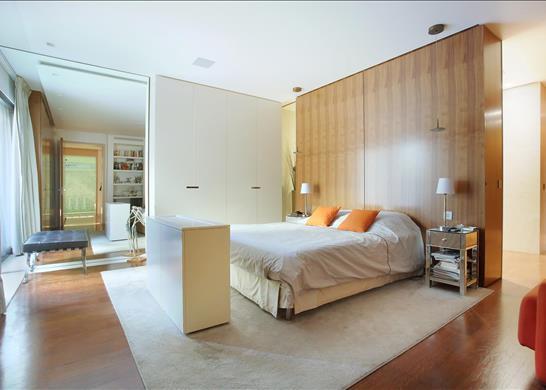 Rare contemporary house for sale in the 16th Arron