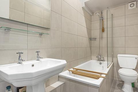 Flat 1, 68 Wolfington Road, London, SE27 0RQ