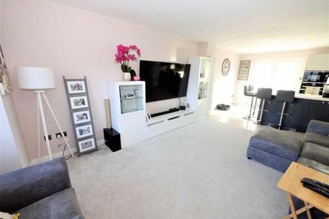 49 Blake Avenue, Shotley Gate, Ipswich, IP9 1RL