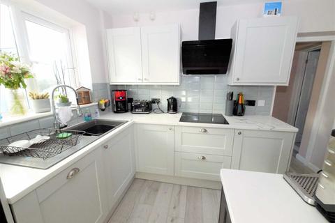 49 Blake Avenue, Shotley Gate, Ipswich, IP9 1RL