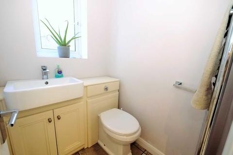 49 Blake Avenue, Shotley Gate, Ipswich, IP9 1RL