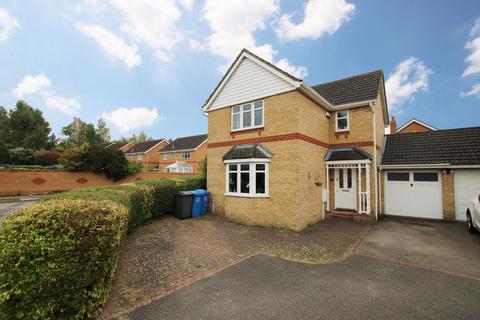 3 bedroom detached house to rent, Thurston Drive, Kettering NN15