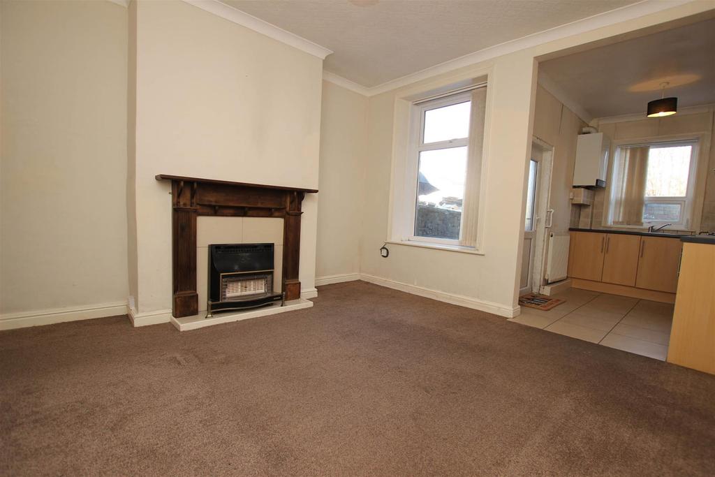 Hindle Street, Darwen, BB3 1NF 2 bed terraced house £85,000