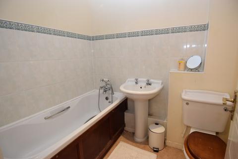 16 Chambers Avenue, Amesbury, Salisbury, SP4 7XJ