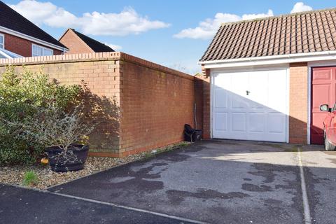 16 Chambers Avenue, Amesbury, Salisbury, SP4 7XJ