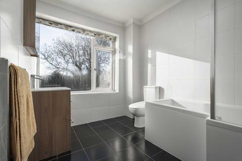 43 Dernier Road, Tonbridge, TN10 3EW