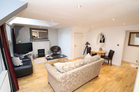 Flat 7, Chapter House Bridge Lane, Frodsham, WA6 7JL