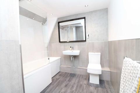 Flat 7, Chapter House Bridge Lane, Frodsham, WA6 7JL