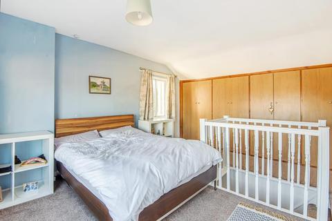 10 Lister Hill, Horsforth, Leeds, LS18 5AZ