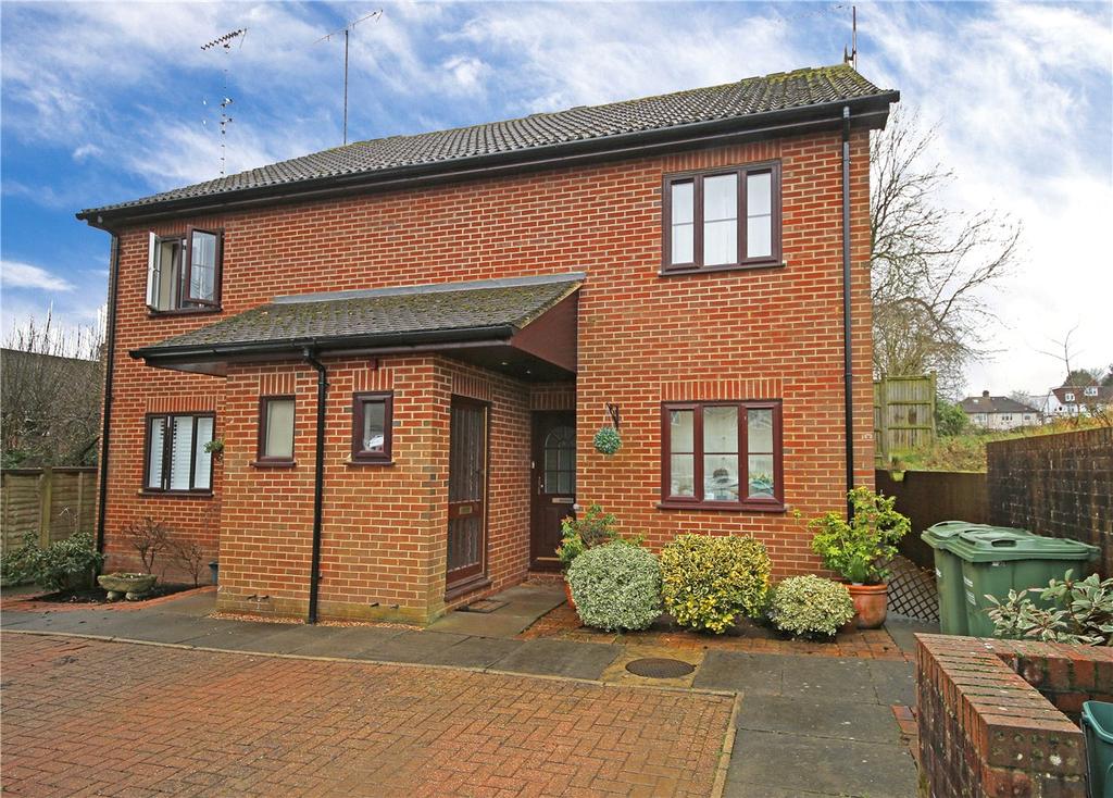 Willoughby Road, Harpenden... 1 bed flat £240,000