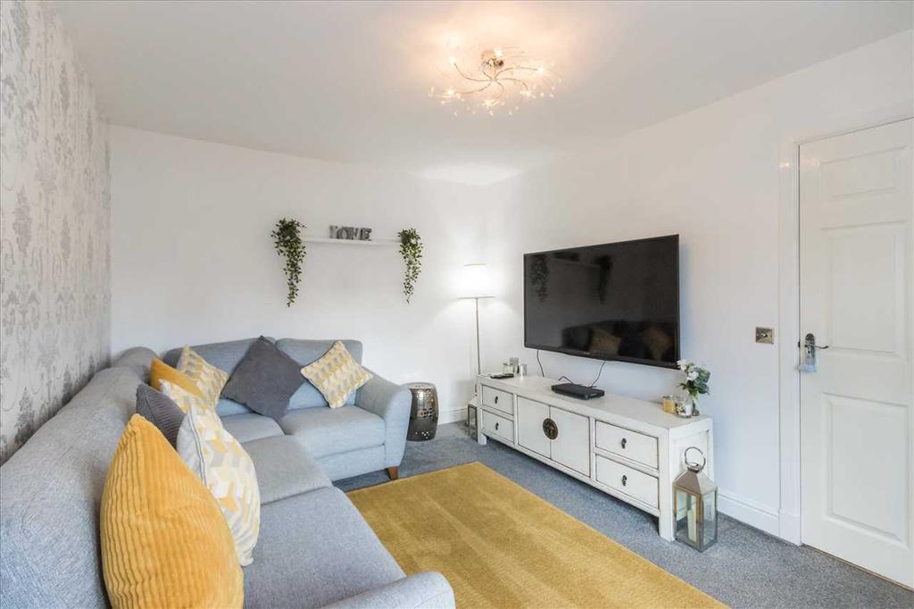 Bancroft Avenue, Lindsayfield, EAST KILBRIDE 3 bed end of terrace house