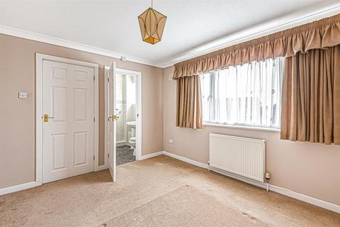 10 Mayfield Drive, Brayton, Selby, YO8 9JZ