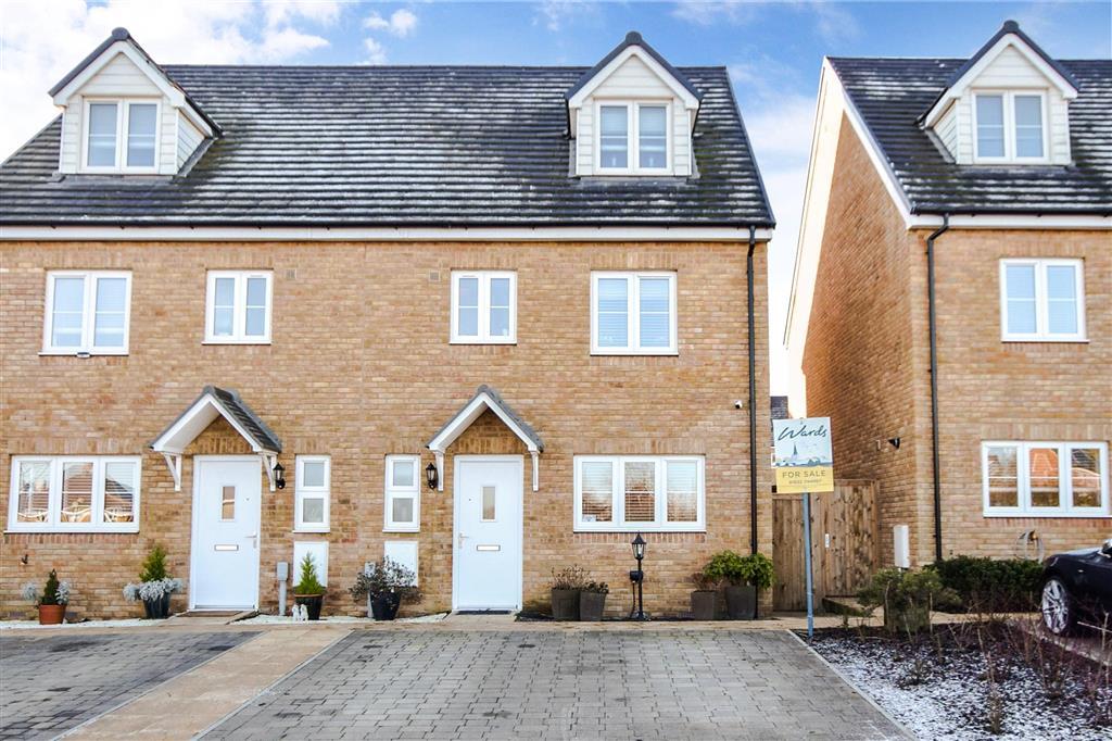 St. Lawrence Crescent, Coxheath, Maidstone, Kent 4 bed townhouse £375,000