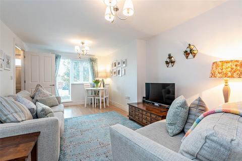 8 Pembroke Fields, Dinton, Salisbury, SP3 5EE