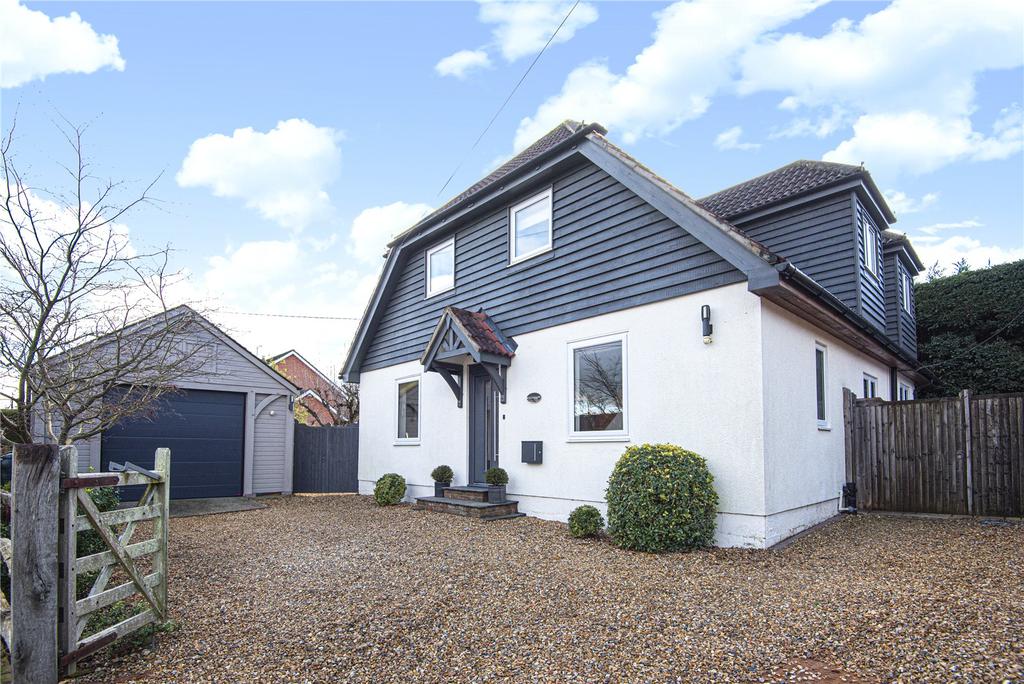 Lyndhurst Road, Landford, Salisbury, Wiltshire, SP5 4 bed detached