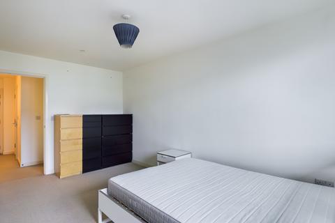 1 bedroom flat to rent, Cavatina Point, 3 Dancers Way, London, SE8