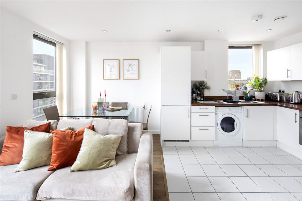 Living Room/Kitchen