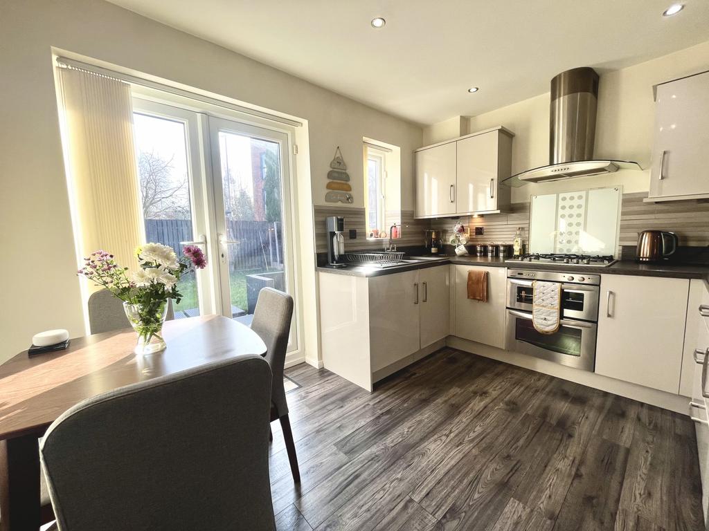 Dining Kitchen