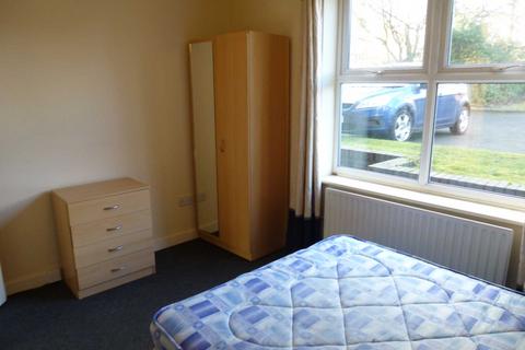 2 bedroom flat to rent, Parsonage Road, Withington