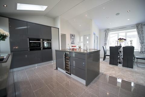 2 bedroom park home for sale, Wardleys Lane, Poulton-le-Fylde, Lancashire, FY6