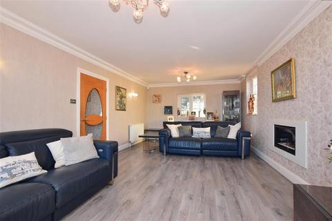 49 Spring Grove, Loughton, IG10 4QD