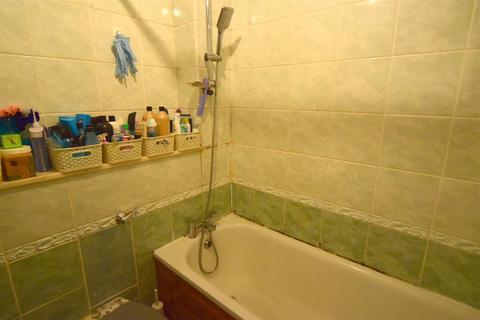 5 Chiltern Close, Worcester Park, KT4 8LW