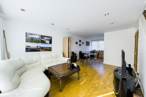 2 bedroom apartment for sale - Cotswold Court, Horsham
