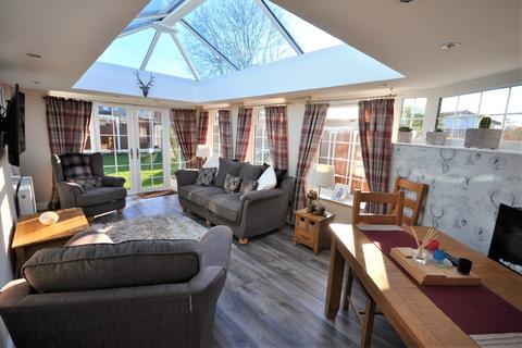 34 Redland Crescent, Thorne, Doncaster, DN8 5JP