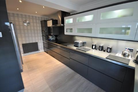 34 Redland Crescent, Thorne, Doncaster, DN8 5JP