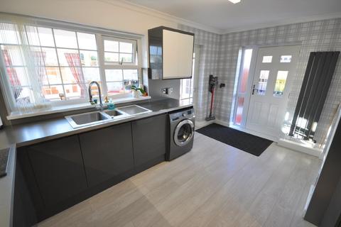 34 Redland Crescent, Thorne, Doncaster, DN8 5JP