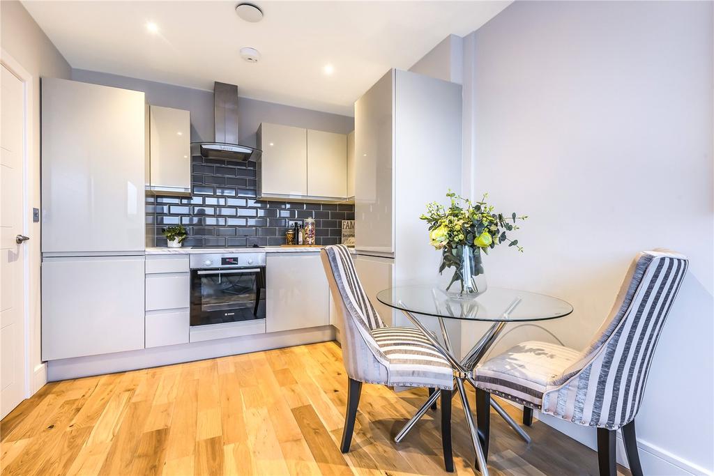 Mitchell House, Southampton Road, Eastleigh, SO50 1 bed apartment £