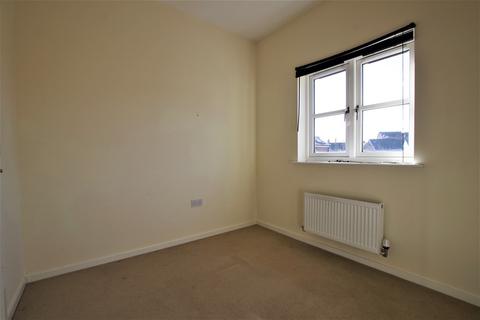 37 Chamberlain Close, Uttoxeter, ST14 8ET