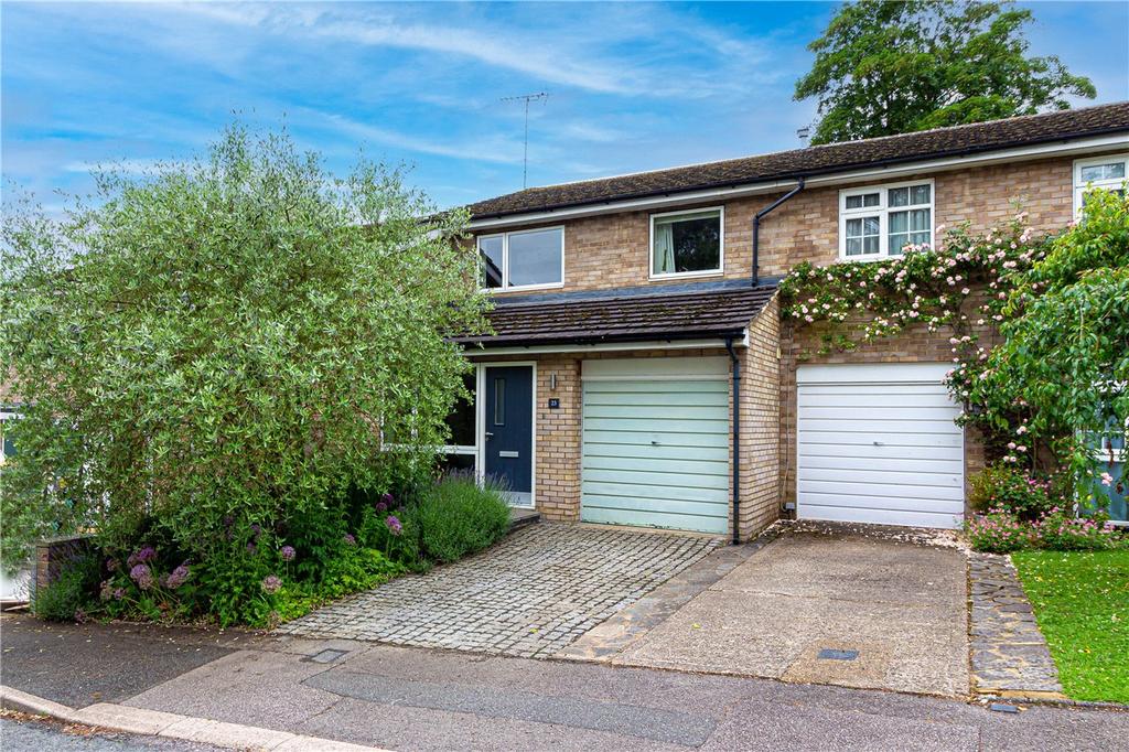 Aplins Close, Harpenden 3 bed terraced house £675,000