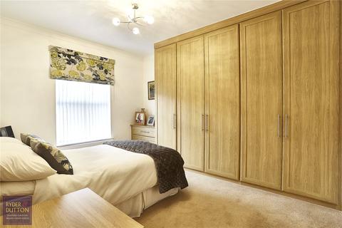 5 Pickhill, Uppermill, Oldham, OL3 6BN