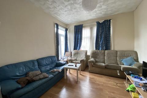 undefined, Livingstone Road