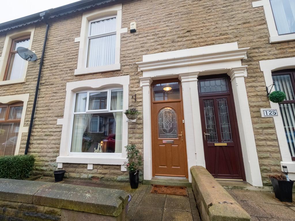 Osborne Terrace, Sunnyhurst Darwen 2 bed terraced house £121,500