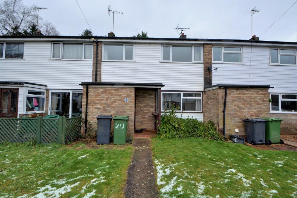 Sherwood Close, Liss 3 bed terraced house £1,100 pcm (£254 pw)