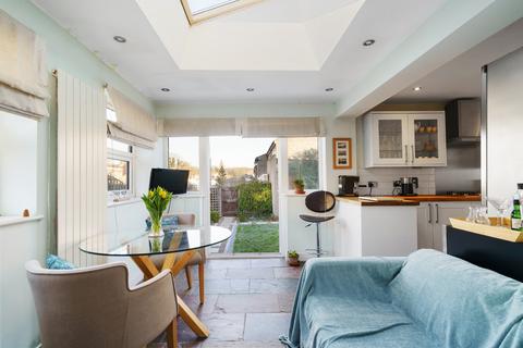 9 Wellesley Road, London, E11 2HG
