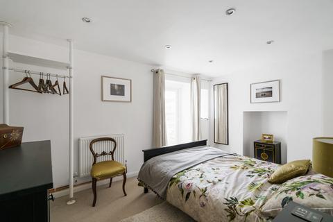 9 Wellesley Road, London, E11 2HG